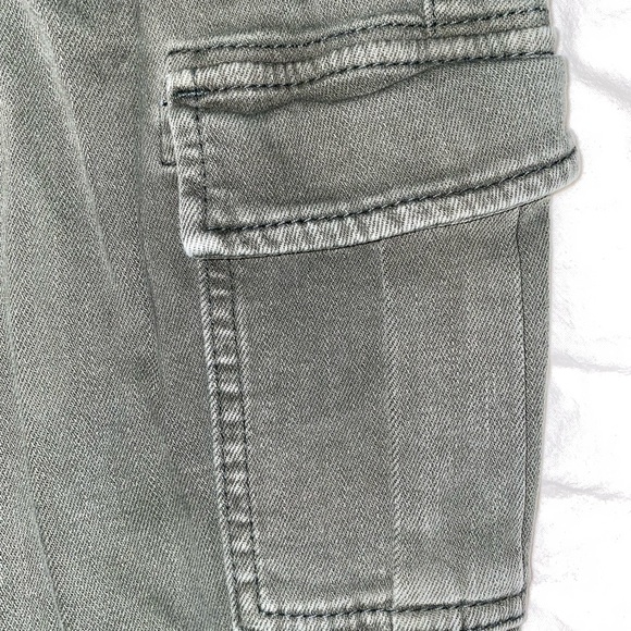 GUESS pants - Picture 6 of 8